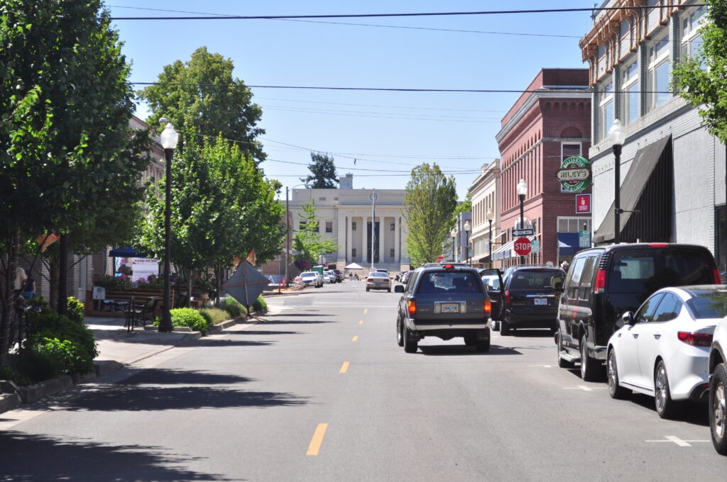 Moss Boss is Albany Oregon’s Trusted Roofing Company Moss Boss Roofing Salem Oregon Downtown Albany Oregon street view with Linn County Courthouse and historic buildings