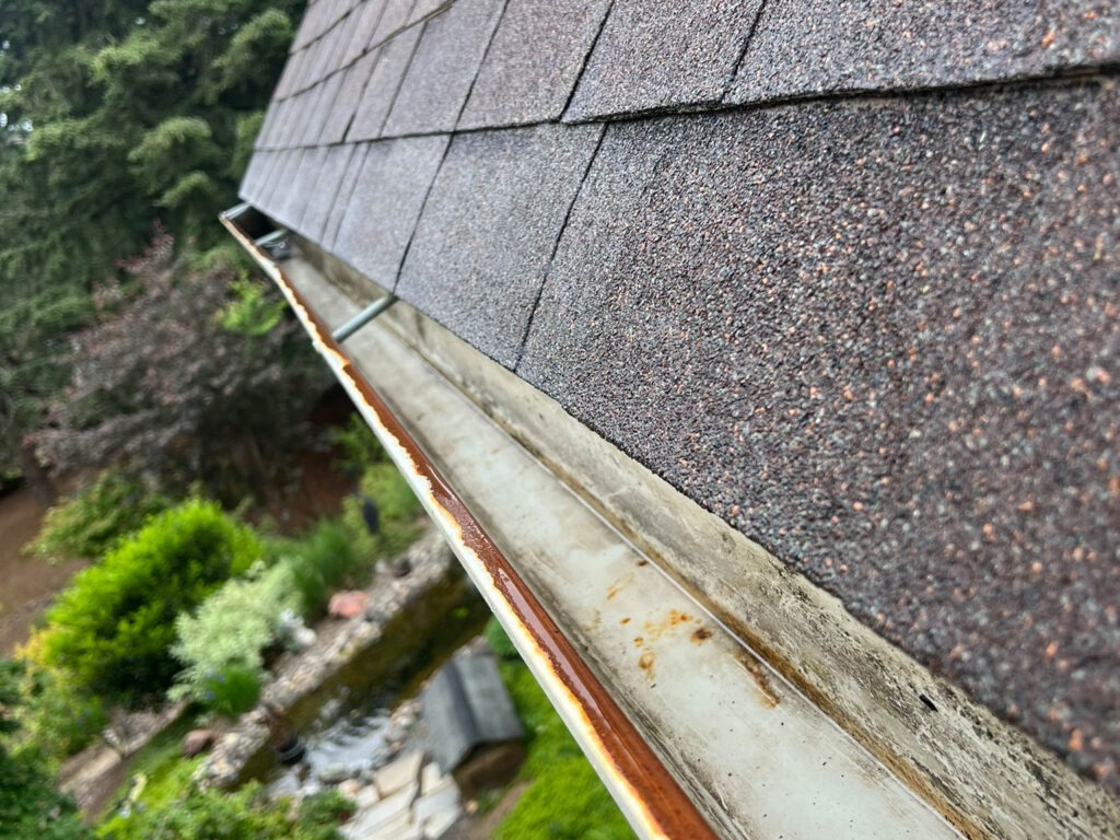 Roof Cleaning Cost in Salem, Oregon | Moss Boss Roofing Moss Boss Roofing Salem Oregon Roof Cleaning Cost in Salem, Oregon | Moss Boss Roofing Moss Boss Roofing Salem Oregon