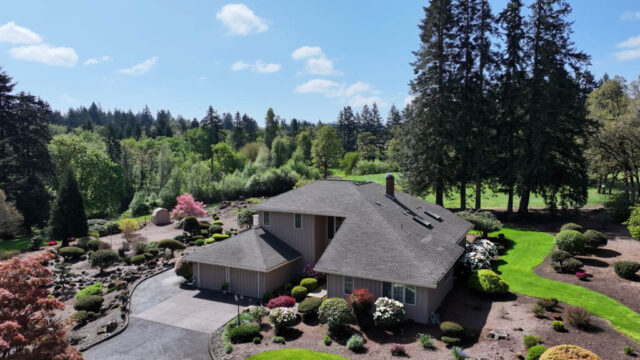 South Salem Malarkey Legacy Roof Replacement Malarkey Legacy Roof Replacement in South Salem, Oregon Moss Boss Roofing Salem Oregon