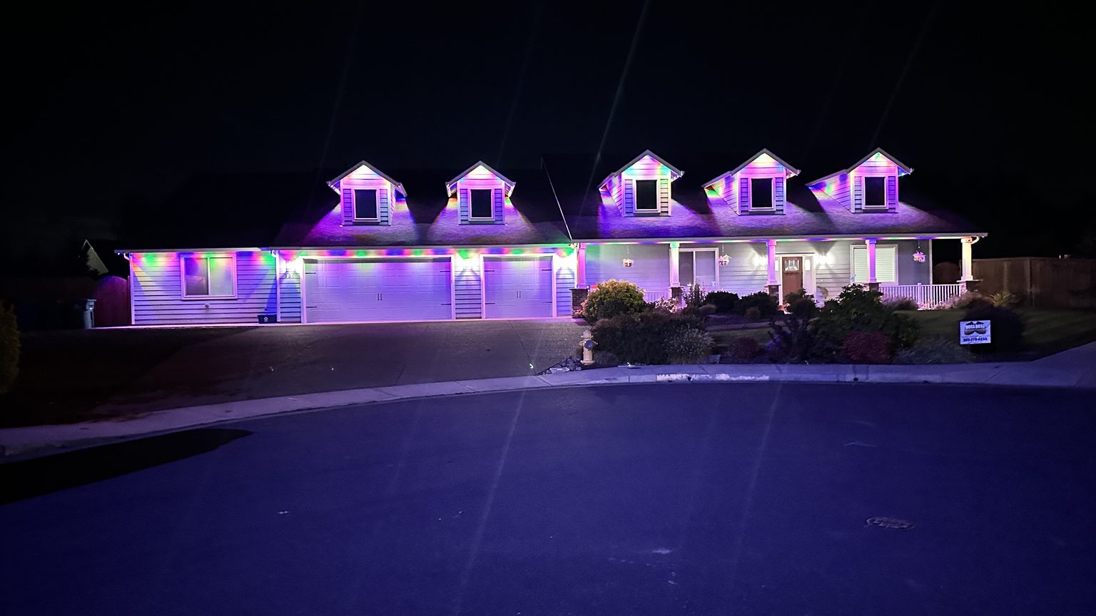Christmas Light Installation in Salem, Oregon Moss Boss Roofing Salem Oregon